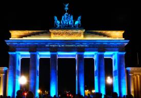 2011: Unsere Techniker beleuchten das Brandenburger Tor 